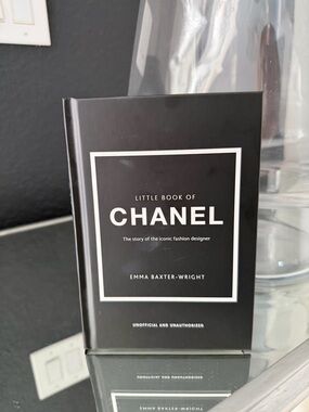 CHANEL Black & White Little Book Mini Hardcover